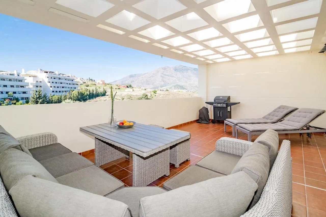 Pdm - Elegant Apartment With Breathtaking Sea View Estepona 0*,